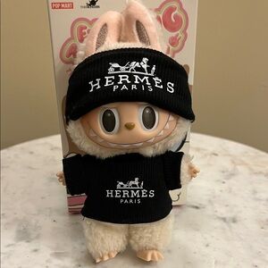 Fashionable and Chic Designer Labubu Outfit - Matching Sweater and Hat